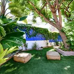 Blue Castle Guesthouse